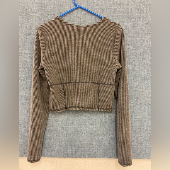 Gray Ribbed Long Sleeve Top - Picture 3 of 6